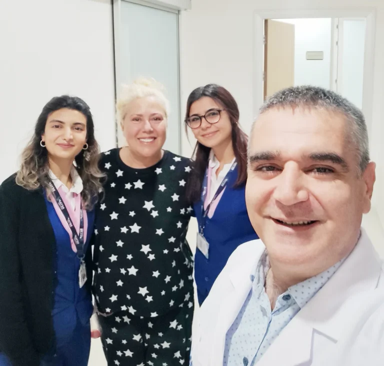 Doç. Dr. Metehan Gümüş — hasta fotoğrafı