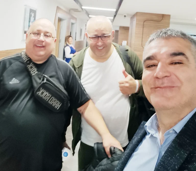 Doç. Dr. Metehan Gümüş — hasta fotoğrafı